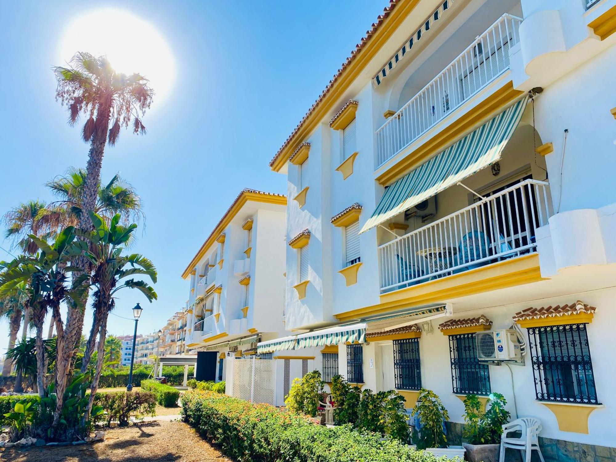 First Line Torrox Costa Apartment ภายนอก รูปภาพ