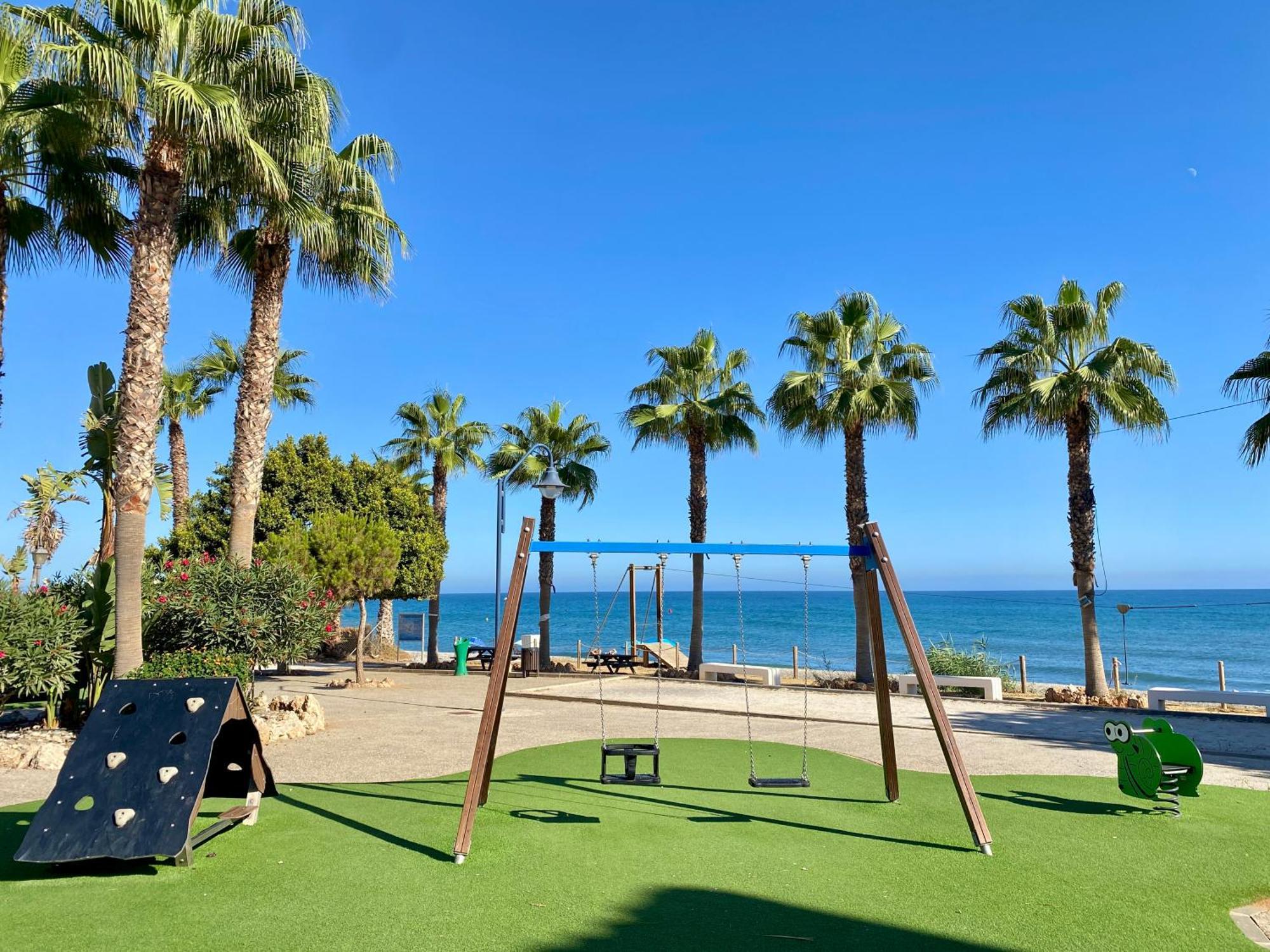 First Line Torrox Costa Apartment ภายนอก รูปภาพ